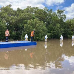 Brisbane river floods Commercial marine group clean up